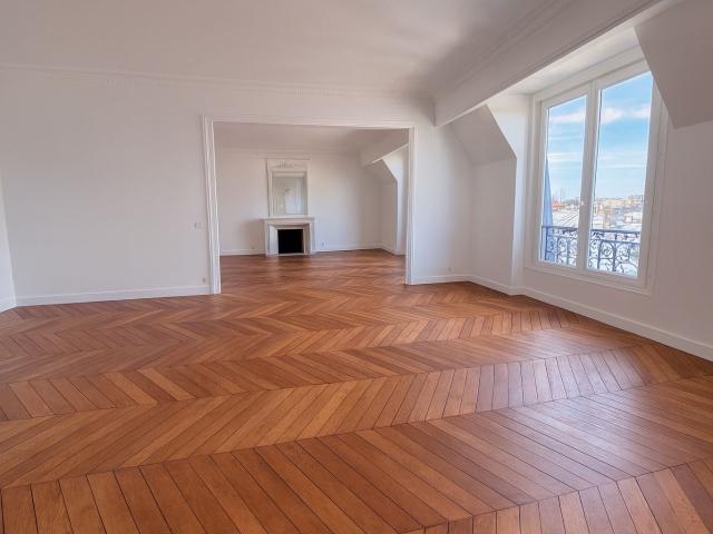 Appartement Paris VIII Eme
