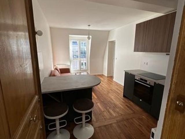 Appartement parisien raffiné avec climatisation – quartier Batignolles