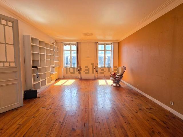 Appartement, Pau