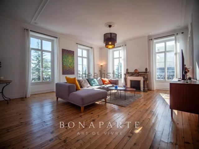 Appartement, Pau