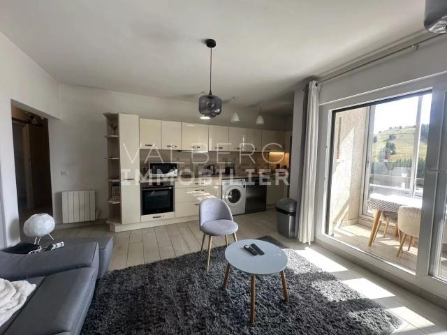 Appartement, Péone