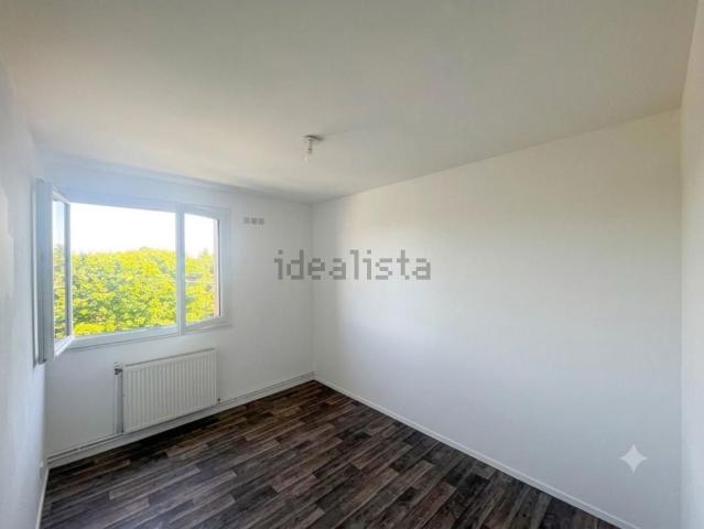 Appartement, Persan