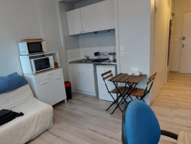 Appartement T1 22 m² 580 avec parking