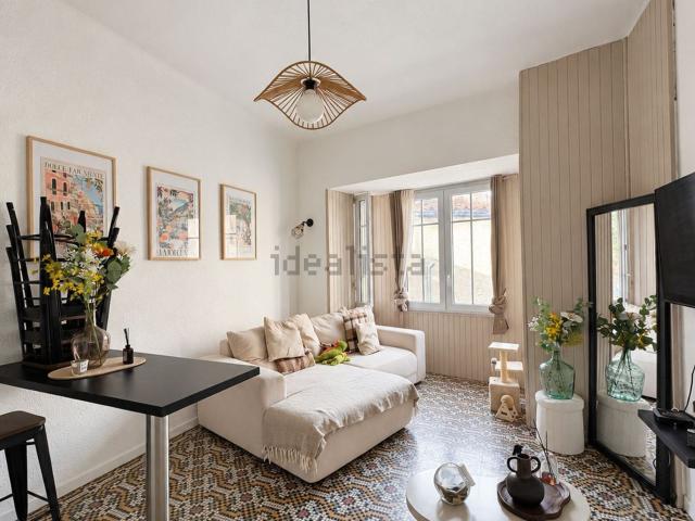 Appartement, Pia