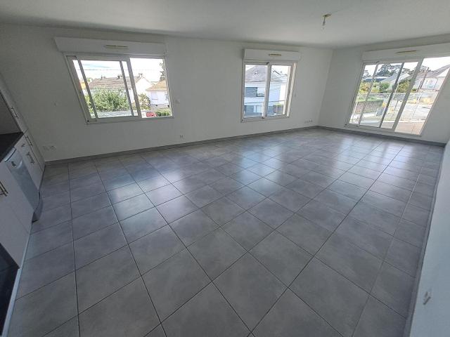 Appartement pièce Orvault 75.22m² 889€ à louer