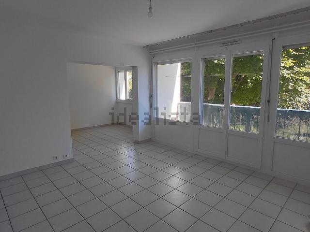 Appartement, Pierrelatte
