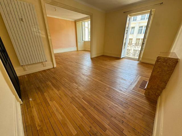 Appartement Poitiers 4 pièces 133.65 m2