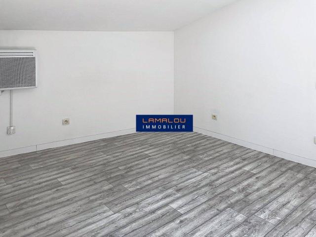 APPARTEMENT POUJOIL SUR ORB