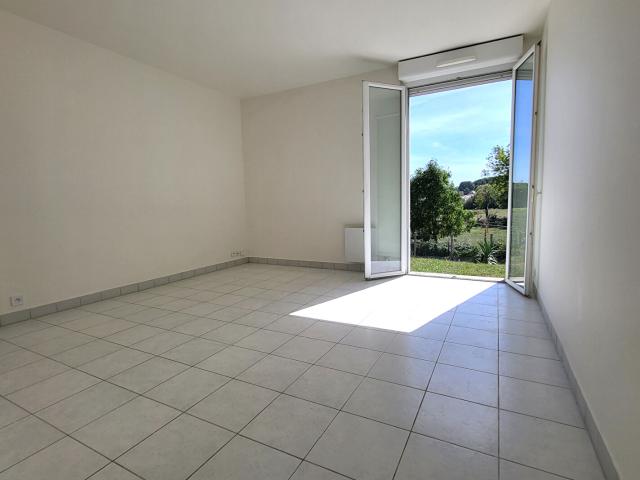 Appartement Plaisir 1 pièce s 22 m2