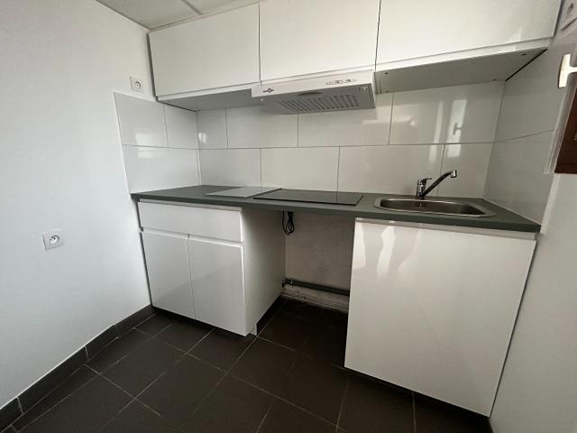 Appartement Plaisir 1 pièce s 29.67 m2