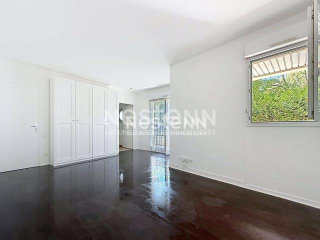 Appartement Plaisir 1 pièce s 31.40 m2