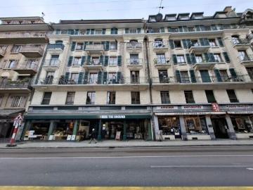 Appartement plein de charme, Rue des Eaux Vives