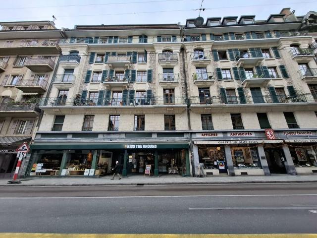 Appartement plein de charme, Rue des Eaux Vives