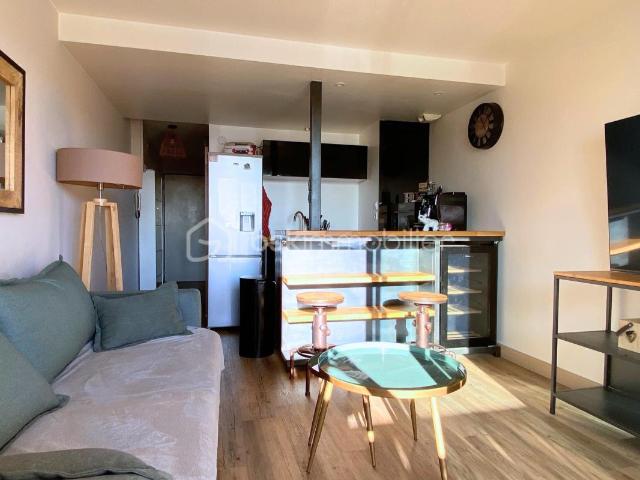 Appartement proche centre ville avec vue mer