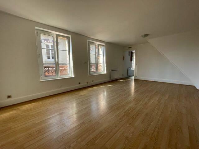 APPARTEMENT PROCHE CENTRE VILLE