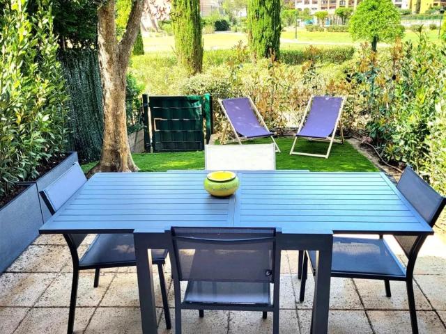 Appartement proche de la plage aux marines de Gassin 37m² Gassin