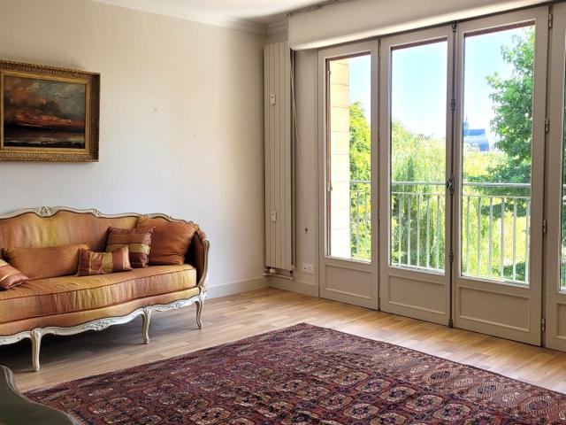 Appartement prestige de centre ville T3 T4 avec balcons