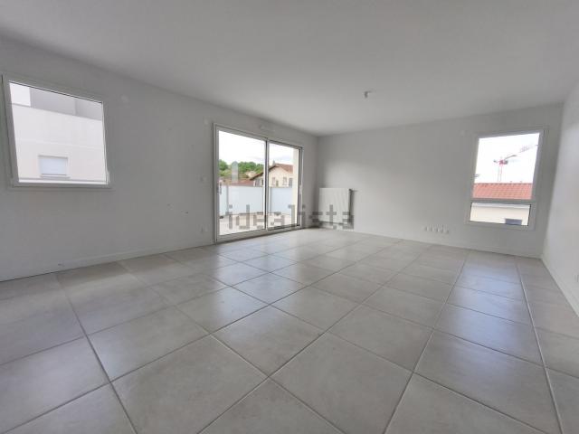 Appartement, Pusignan