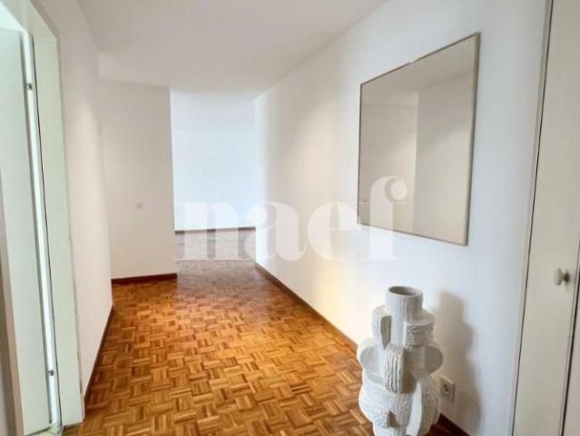 Appartement rafraîchi, proche du centre ville