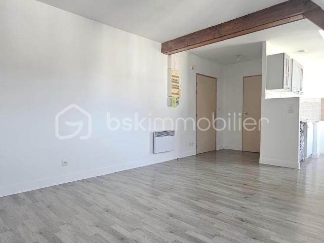⭐ APPARTEMENT RARE À SULLY SUR LOIRE – BALCON SANS VIS À VIS & AUCUN TRAVAUX ⭐
