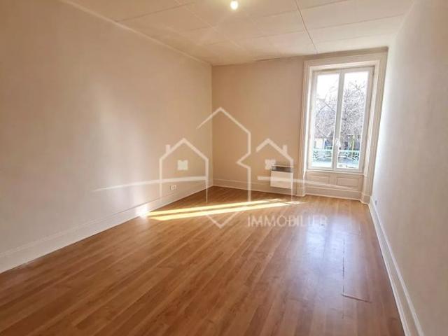 Appartement RDC 77 m2