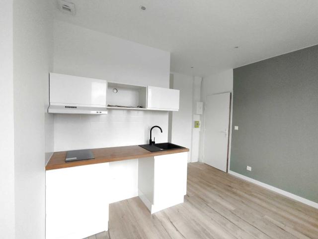 Appartement rénové 30.00m2 2 pièces