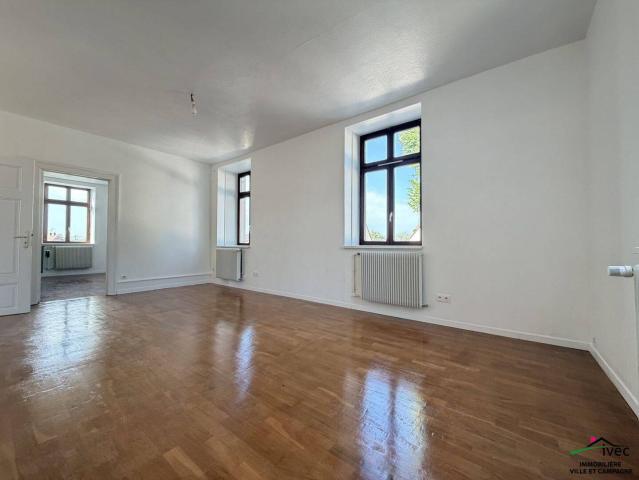 Appartement rénové 4 pièces 144m2