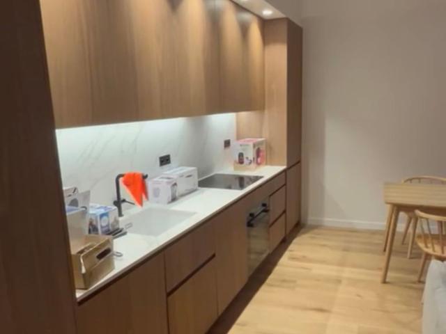 Appartement Rénové 60m² Paris 6ème, Paris Amsterdam Apartments for Rent