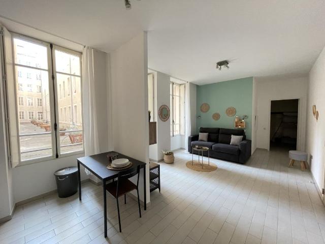 APPARTEMENT RENOVE COTE JOLIETTE