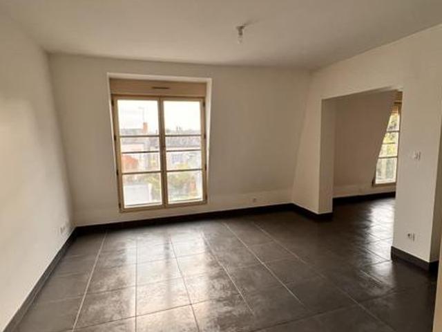 Appartement rénové à Neuville Aux Bois à louer Locagestion, expert en gestion locative