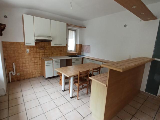 Appartement rénové avec jardin
