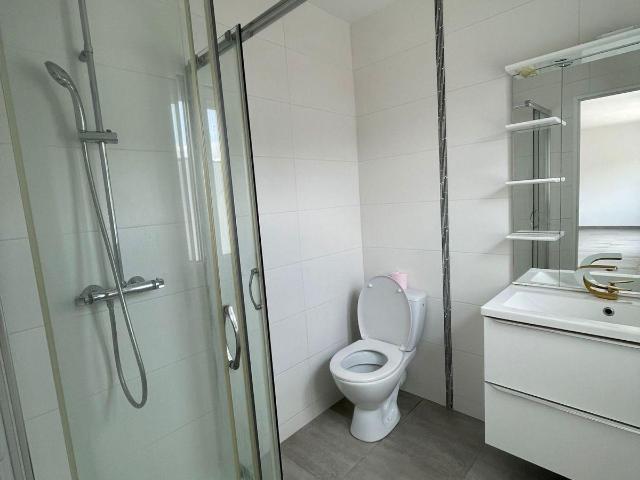 Appartement rénové, bien agencé, calme