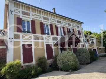 Appartement rénové dans une élégante bâtisse du XVIII? siècle