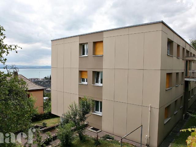 Appartement rénové de 2 pièces au rez de chaussée