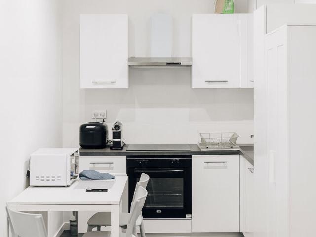 Appartement rénové de 30m2, idéalement situé sur la Canebière 13001
