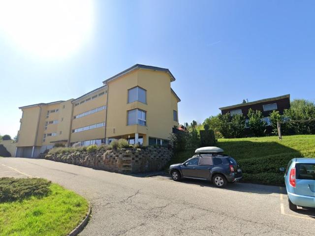 Appartement rénové de 4.5 pièces au 1er étage