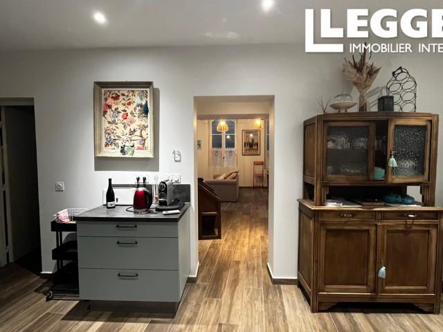 APPARTEMENT RÉNOVÉ DE 72.60 m² DE TYPE 2 PREMIER ÉTAGE