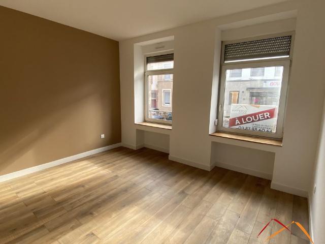 Appartement rénové de type F2 au rez de chaussée