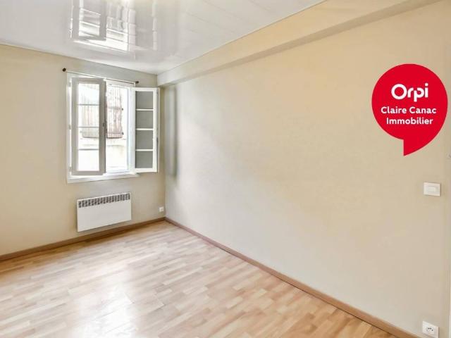 Appartement rénové en centre ville
