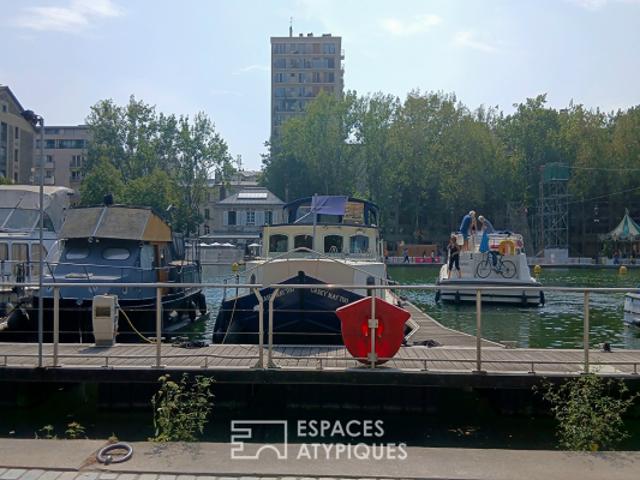 Appartement rénové face au bassin de la villette