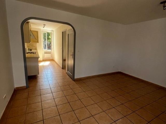 Appartement rénové Fuveau 2 pièce s 43.23 m2,Fuveau 13710