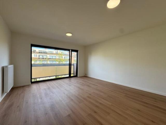 APPARTEMENT RENOVE JETTE
