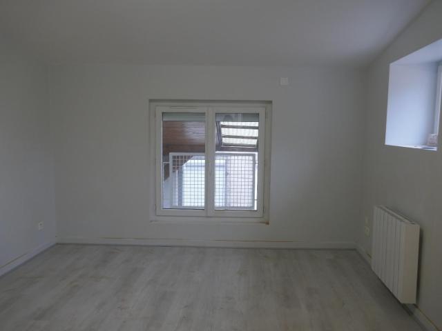 Appartement rénové Nantua 2 pièce s 53.02 m2