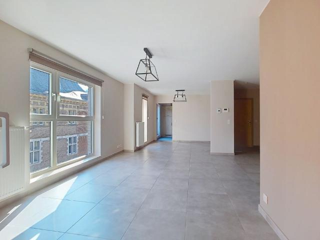 Appartement récent 2 chambres proche du centre de HUY