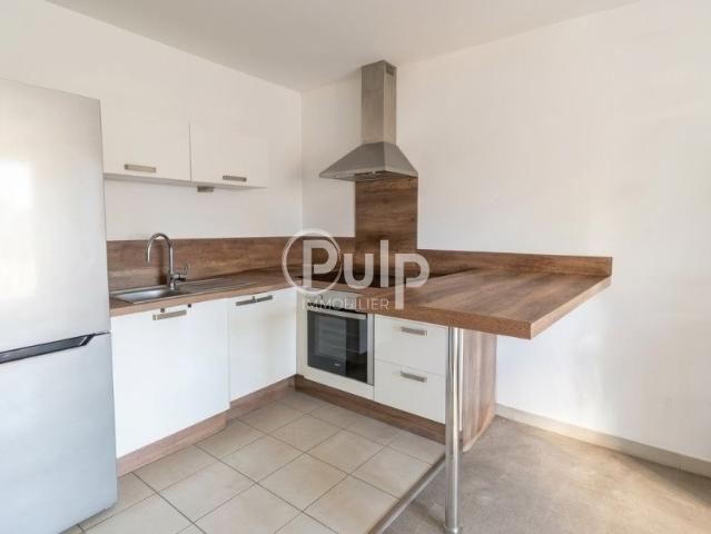 Appartement récent avec terrasse au cœur de la ville 46m² Marcq en Baroeul