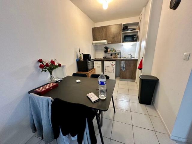 appartement récent de type 2 en rez de jardin répondant aux de