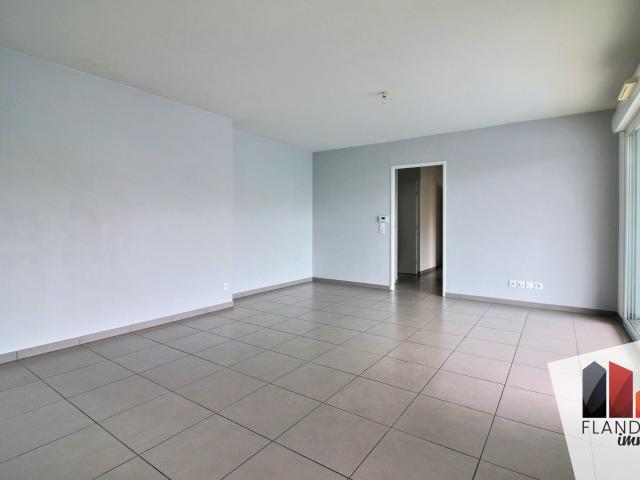 Appartement récent, lumineux, avec balcon et garage