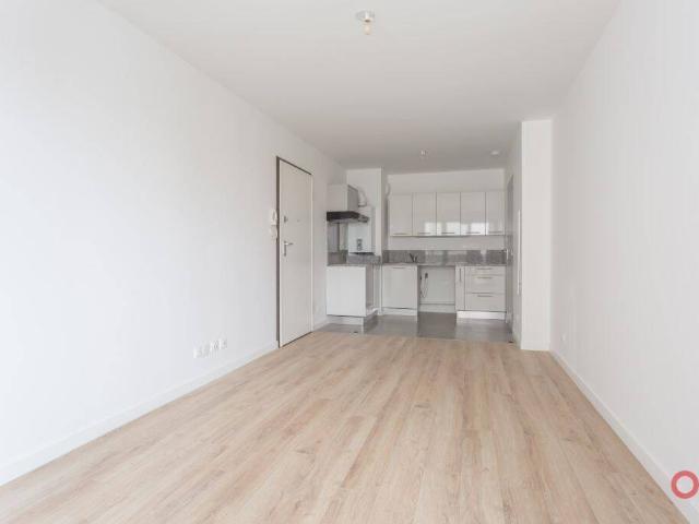 Appartement récent Sainte Genevieve Des Bois 2 pièce s 45.09 m
