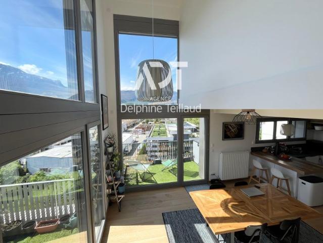 Appartement récent T5 à GRENOBLE