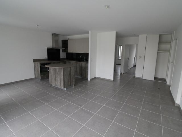 APPARTEMENT RECENT VOIRON 3 pièce s 68.14 m2